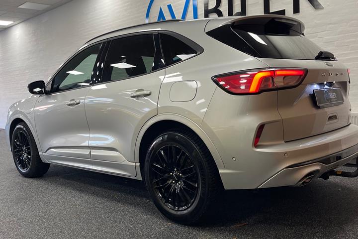 Sølv Ford Kuga fra 2020