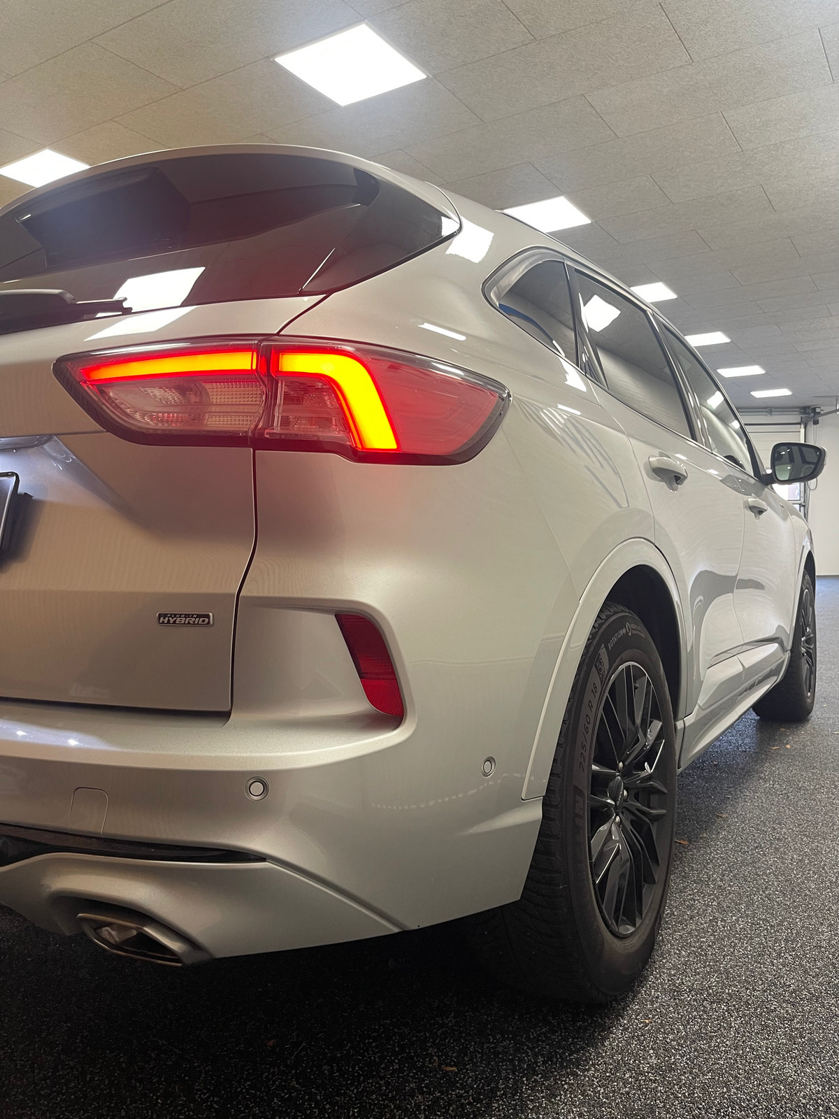 Sølv Ford Kuga fra 2020