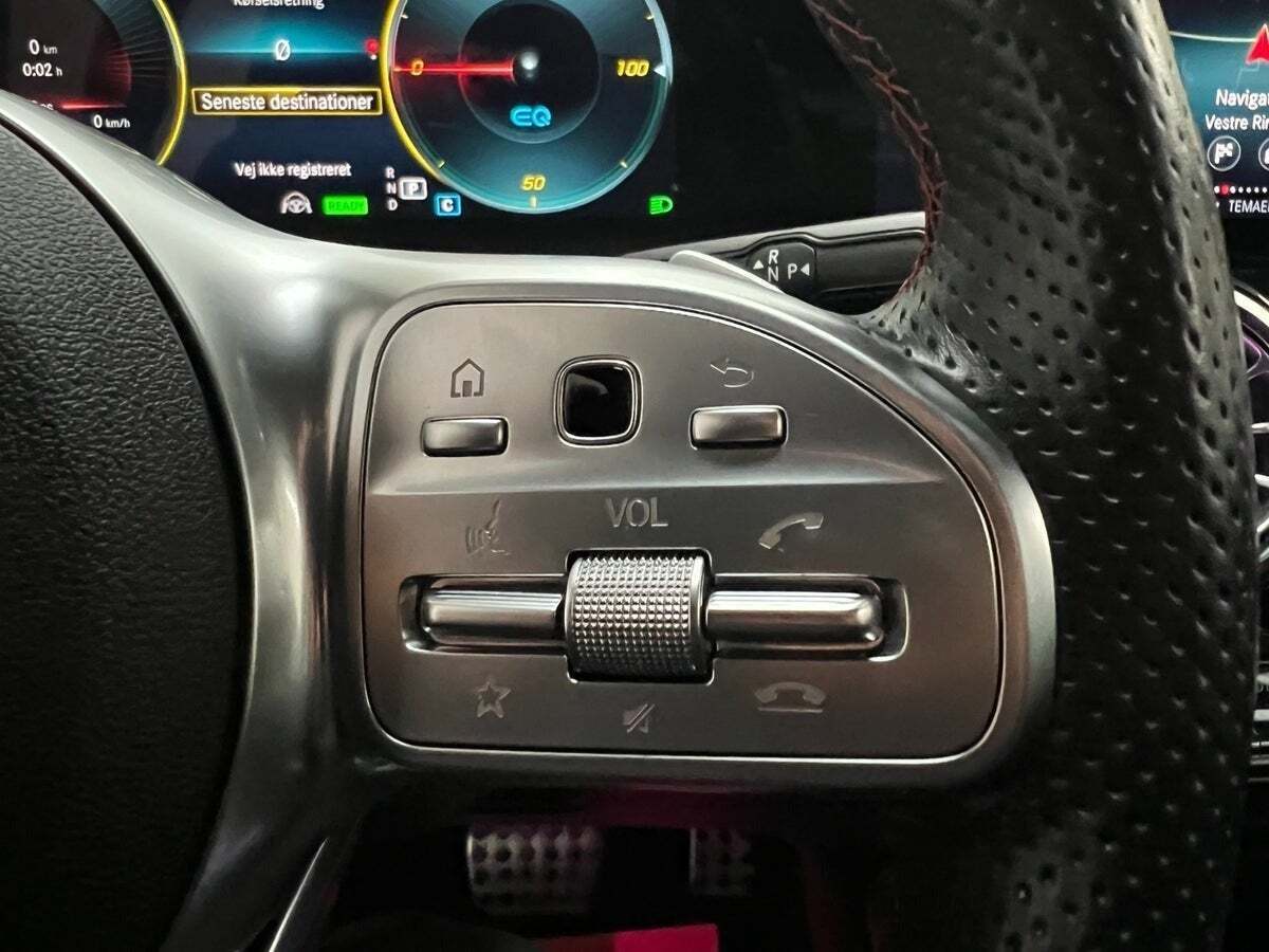 Sort Mercedes EQA250+ fra 2023