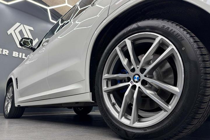 Blå BMW X3 fra 2018