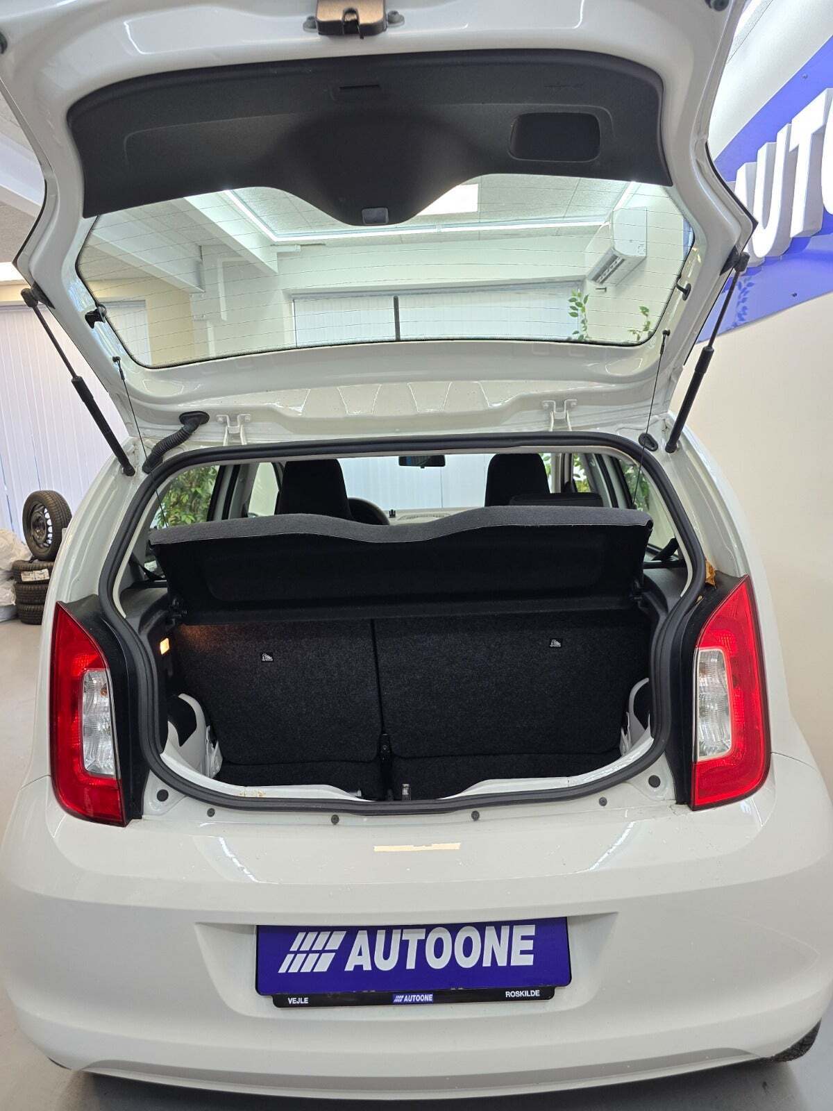 Hvid Skoda Citigo fra 2016