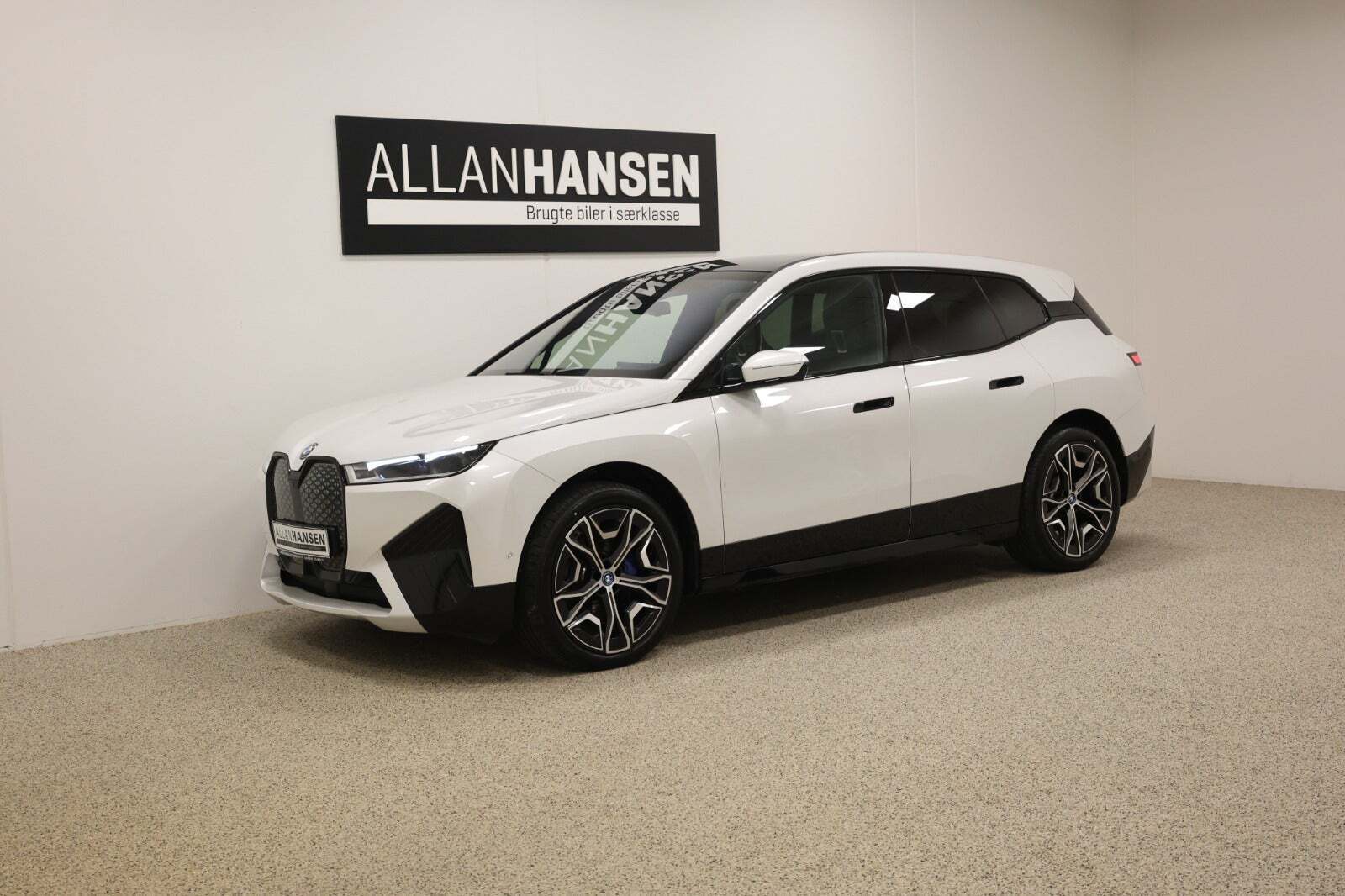 BMW iX xDrive50 Supercharged Sport