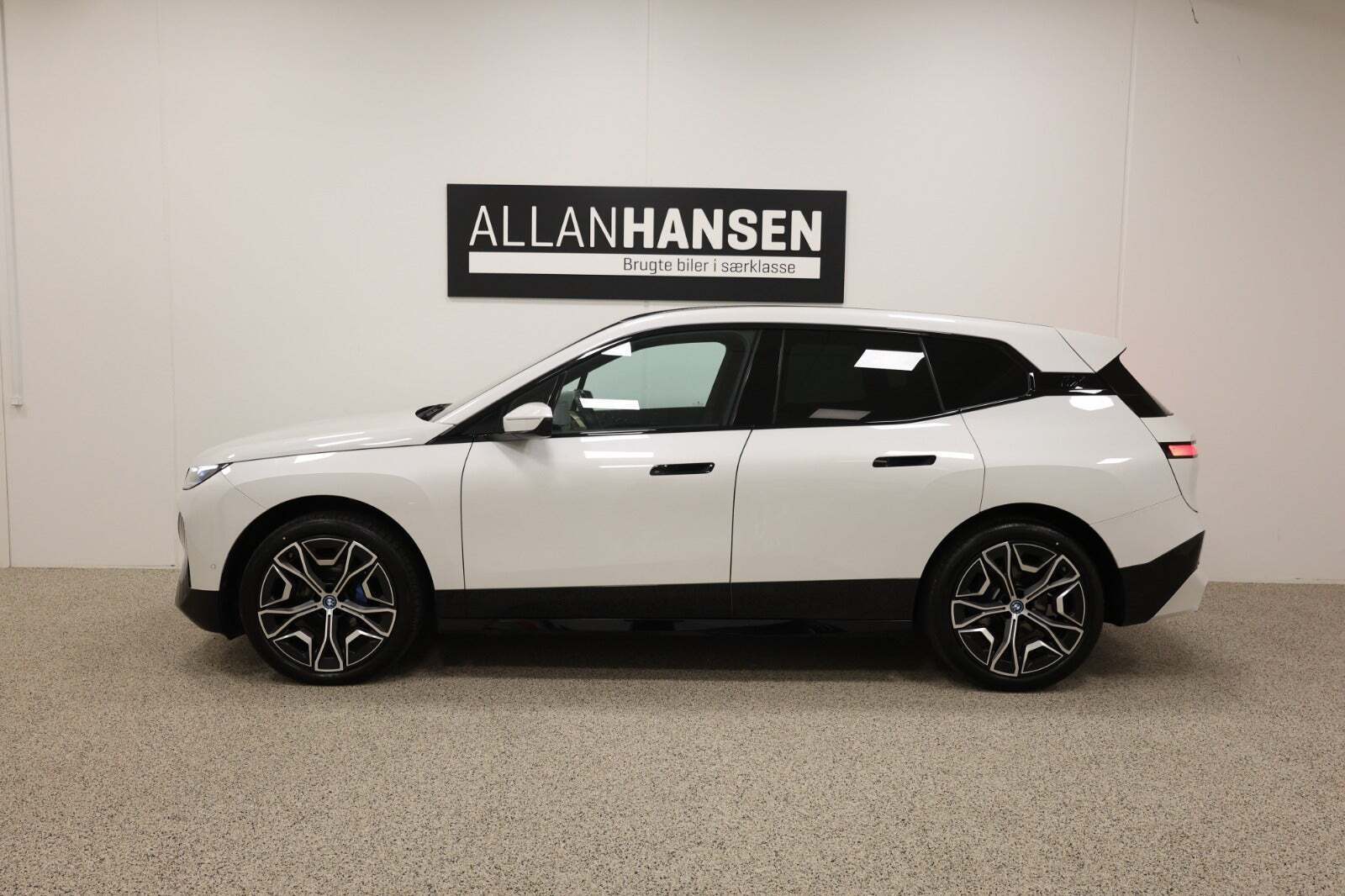 BMW iX xDrive50 Supercharged Sport