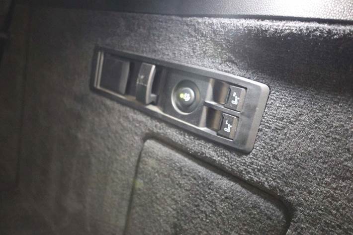 Hvid BMW iX fra 2022