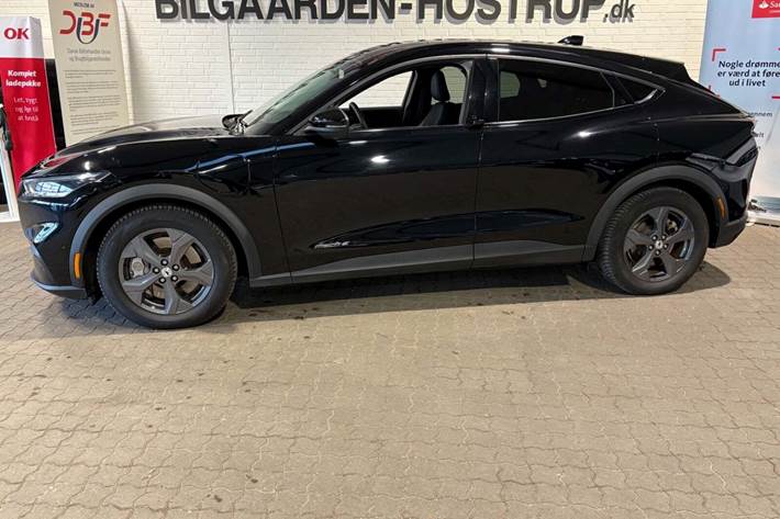 Sort Ford Mustang Mach-E fra 2021