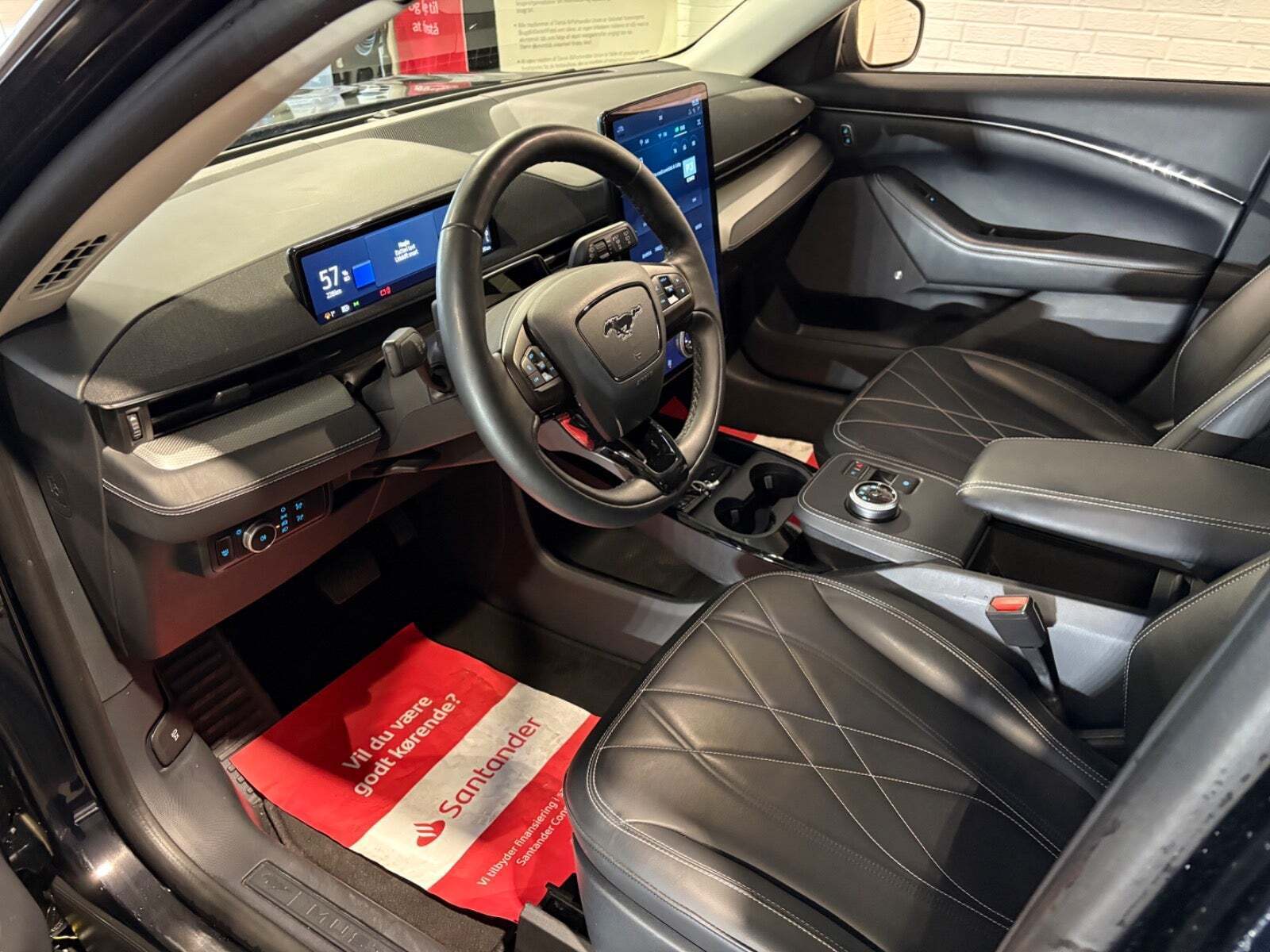 Ford Mustang Mach-E 98 Extended Range