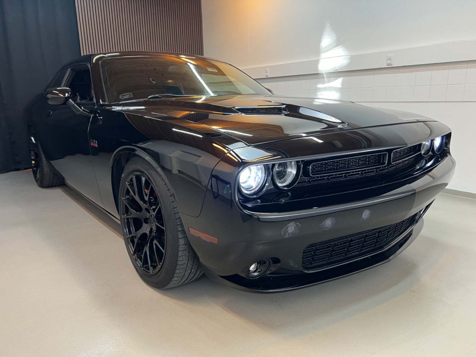 Dodge Challenger 5,7 Hemi aut.