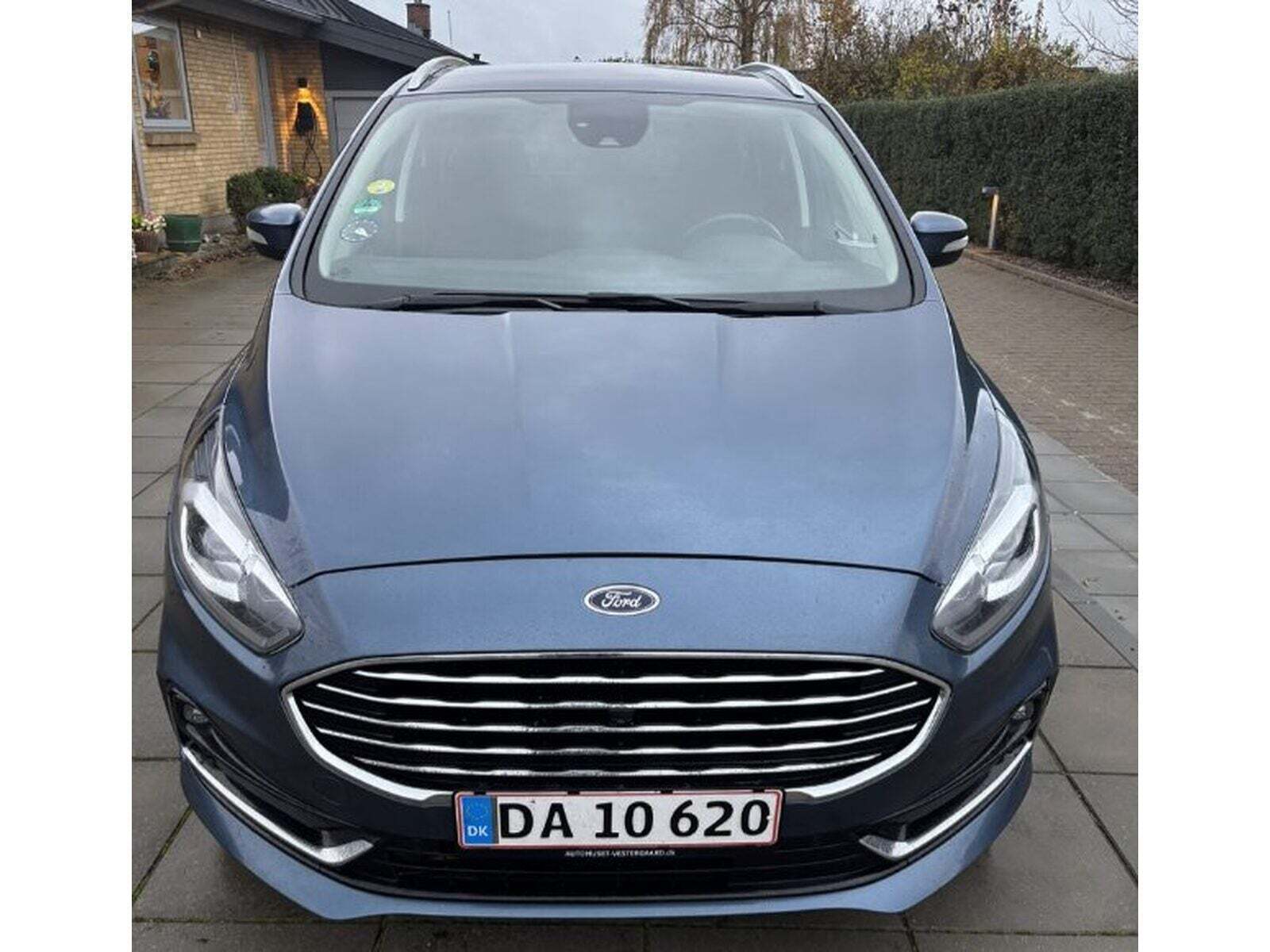 Blå Ford S-MAX fra 2020