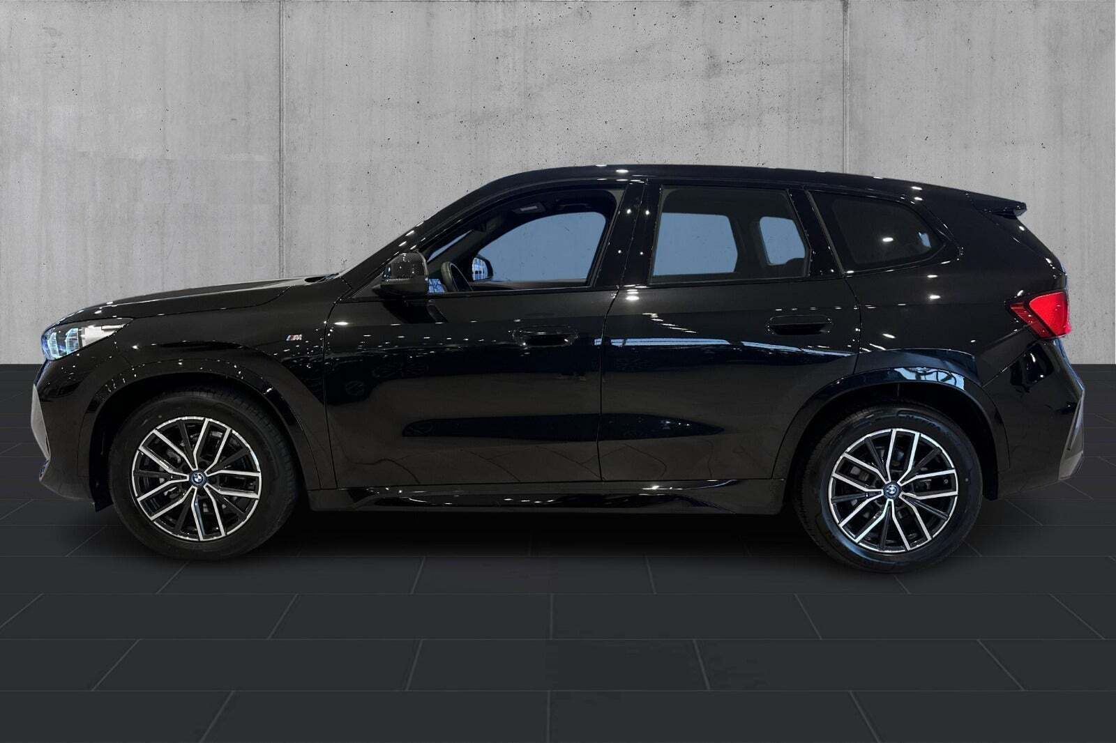 BMW iX1 eDrive20 M-Sport