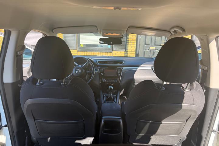 Hvid Nissan Qashqai fra 2018