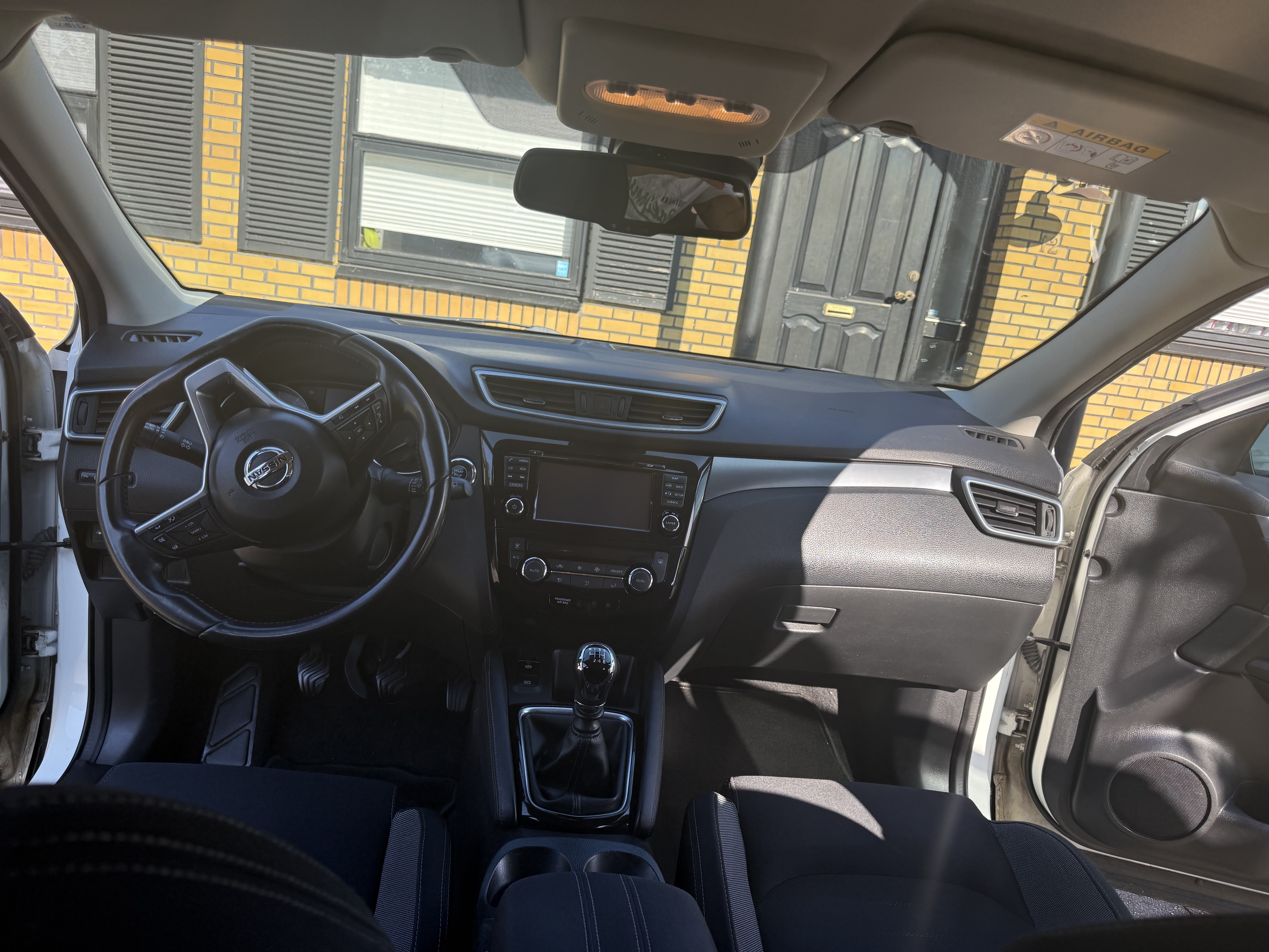 Hvid Nissan Qashqai fra 2018
