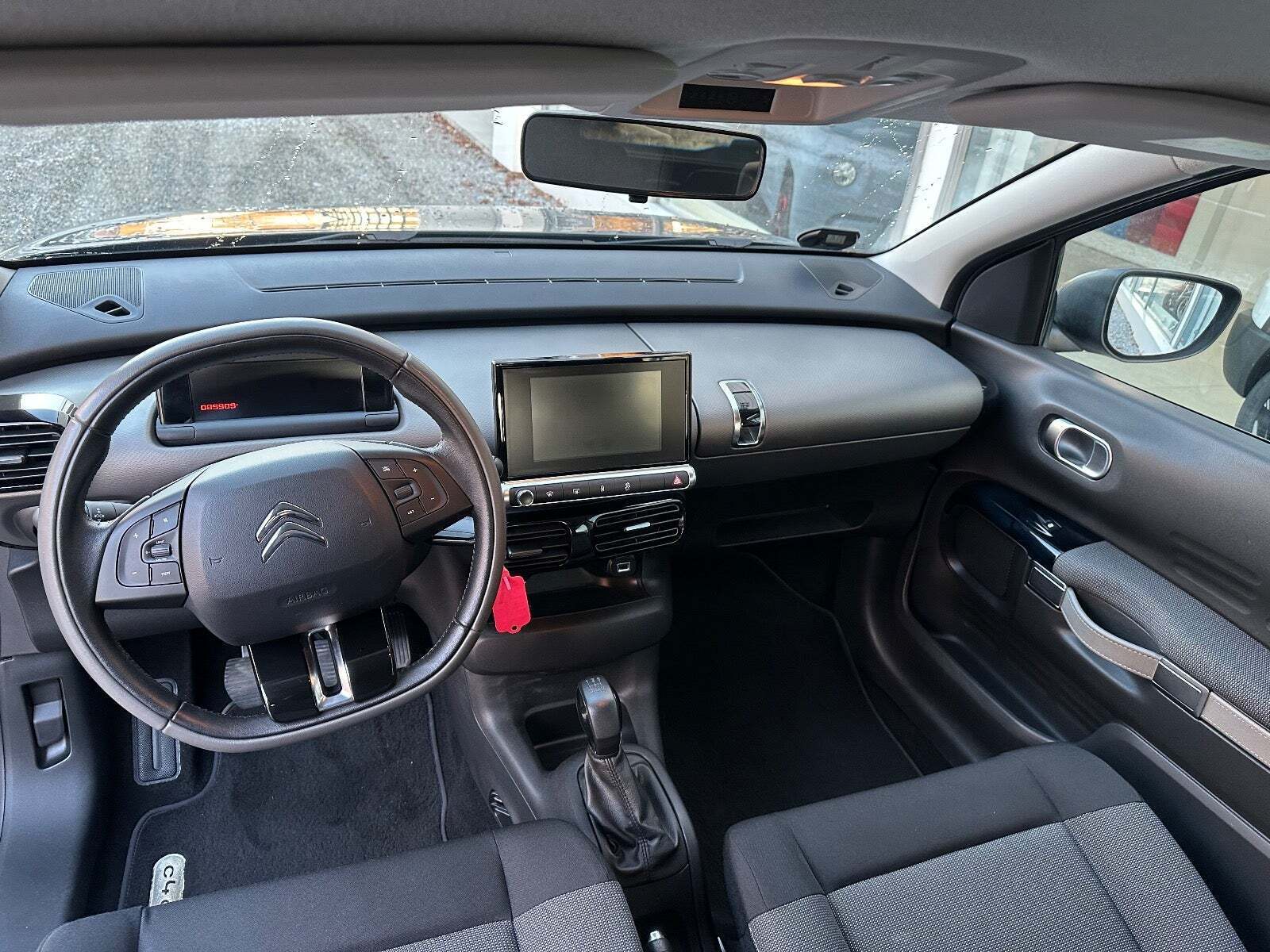 Grå Citroën C4 Cactus fra 2016