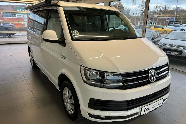 Hvid VW California fra 2018 set udefra