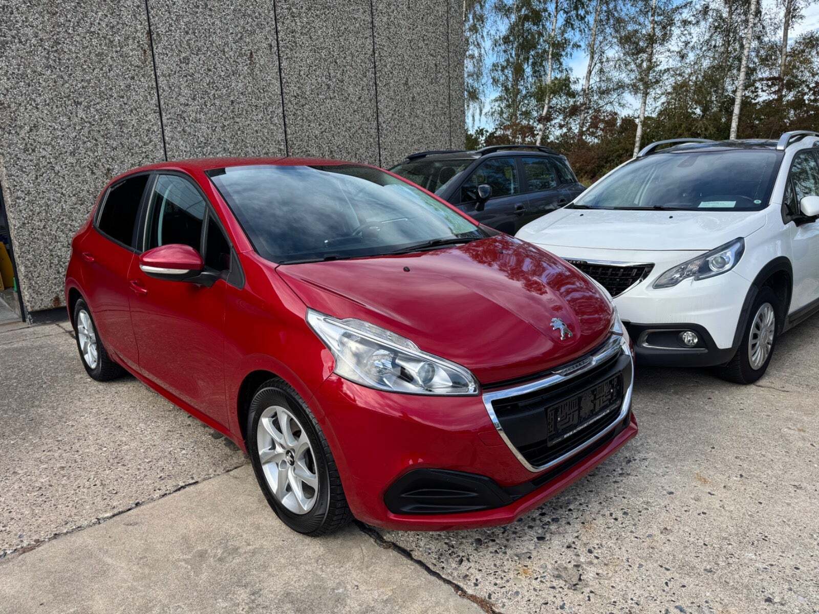 undefined Peugeot 208 fra 2017 set udefra