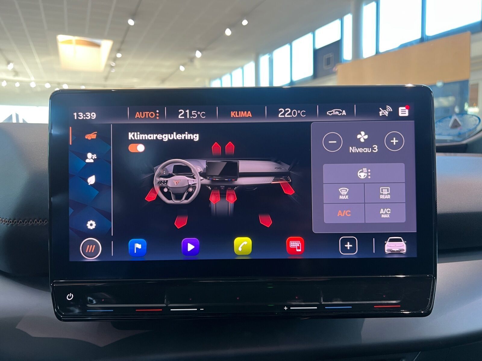 Grå Cupra Born fra 2022