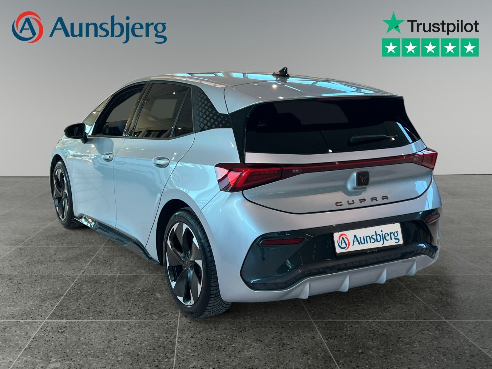 Sølv Cupra Born fra 2023