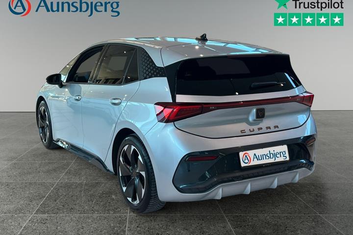 Sølv Cupra Born fra 2023