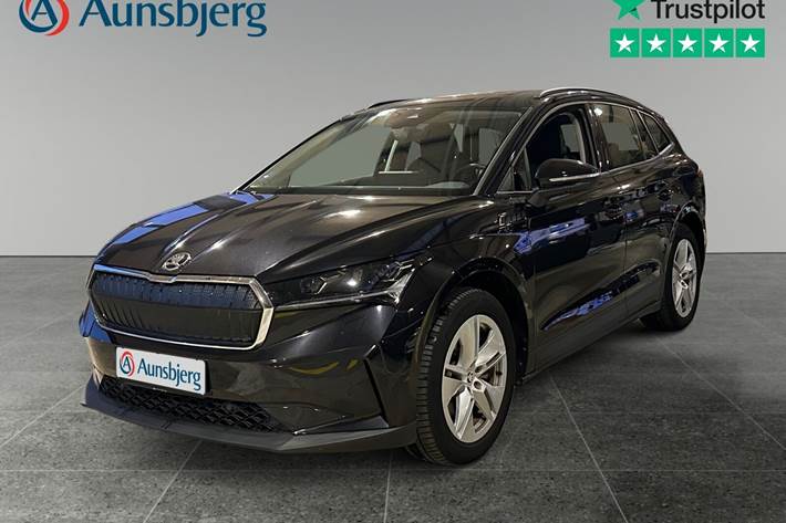 Sort Skoda Enyaq fra 2022 set udefra