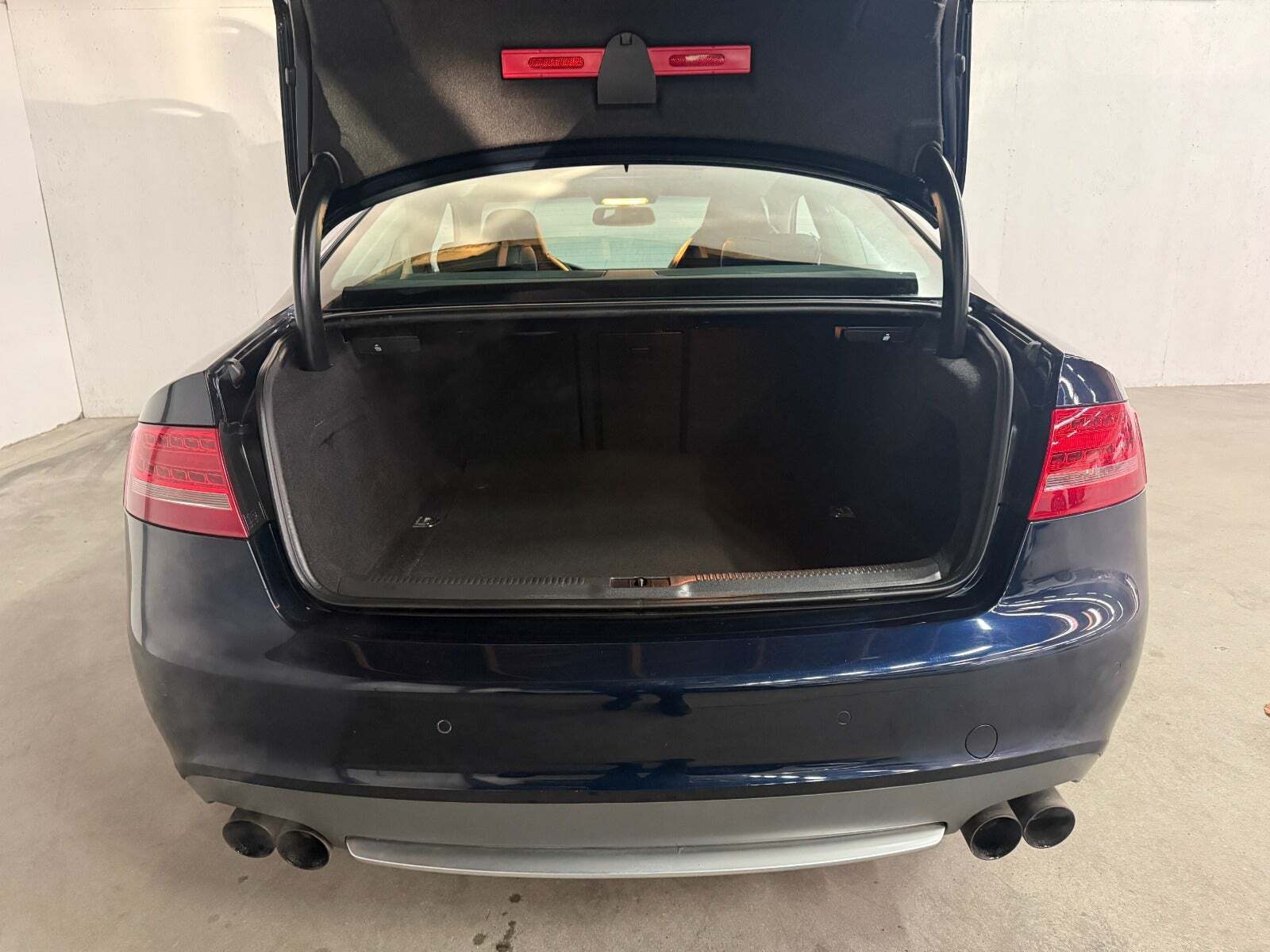 undefined Audi S5 fra 2010