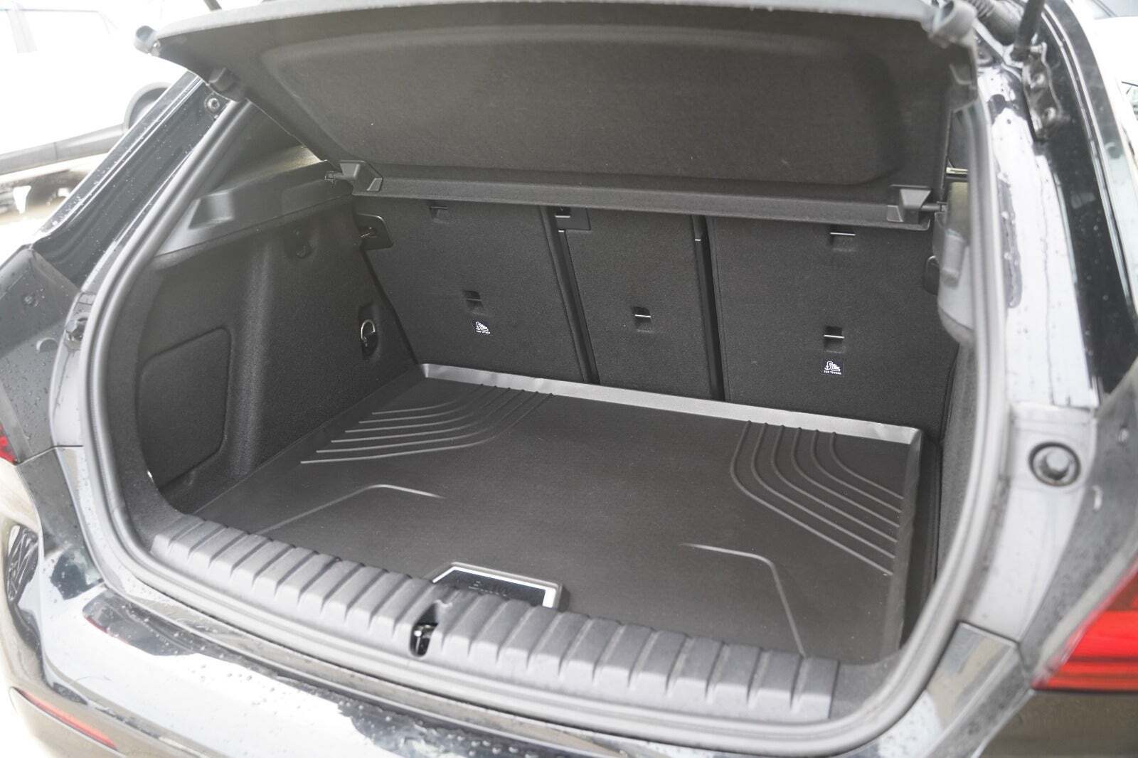 Sort BMW 120d fra 2020