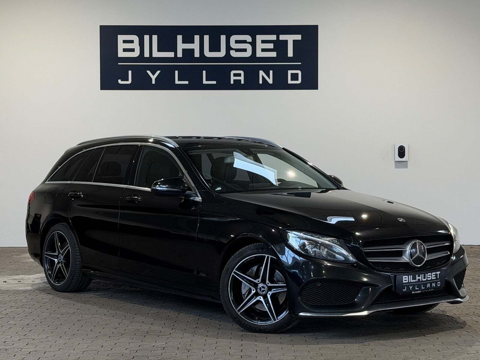 Mercedes C220 d 2,2 AMG Line stc. aut.