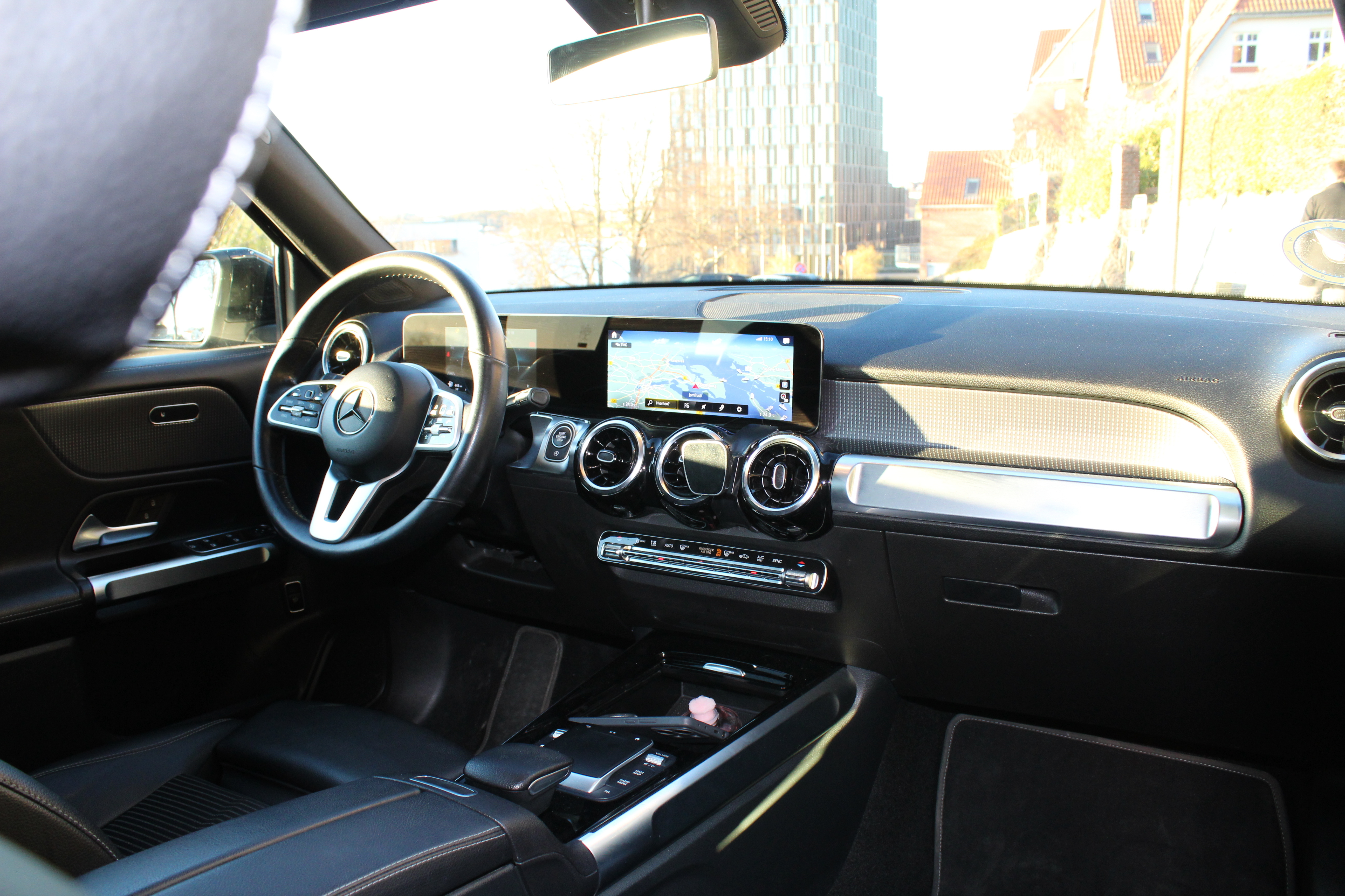 Sort Mercedes GLB200 d fra 2021