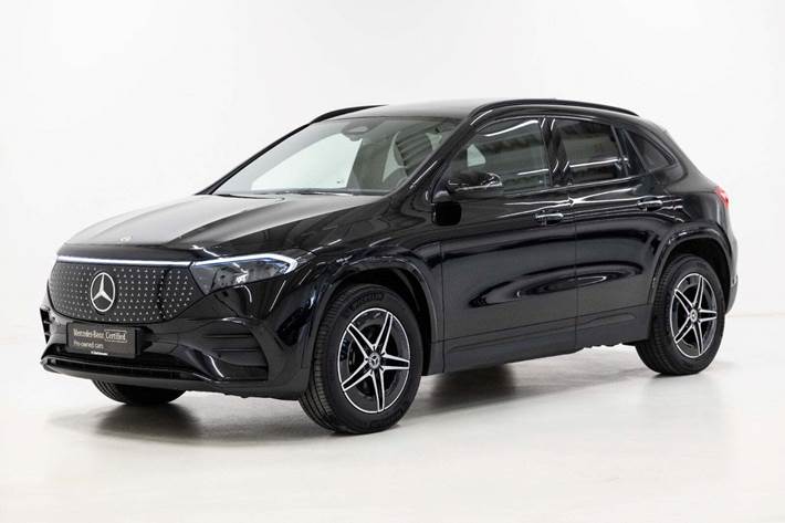 Sort Mercedes EQA250+ fra 2025 set udefra
