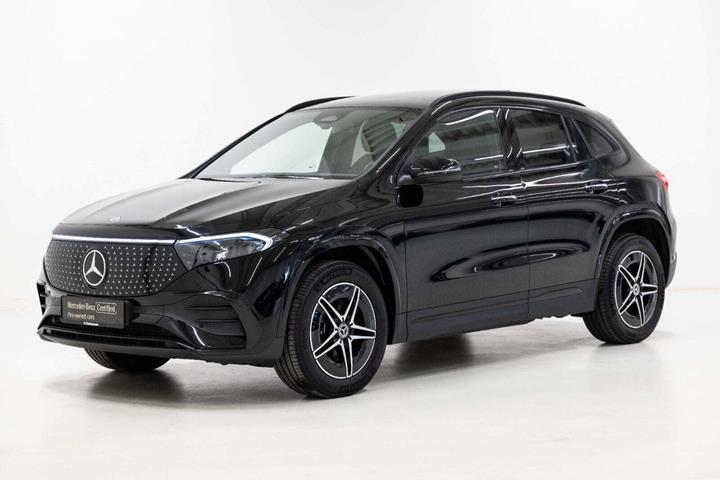Sort Mercedes EQA250+ fra 2025 set udefra