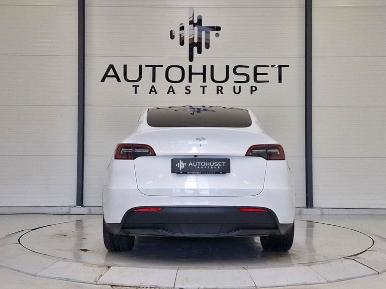 Tesla Model Y RWD