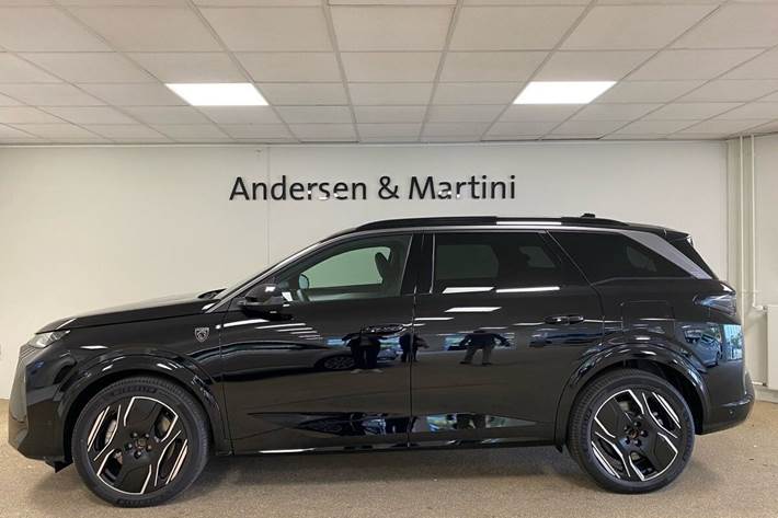 Sort Peugeot e-5008 fra 2025