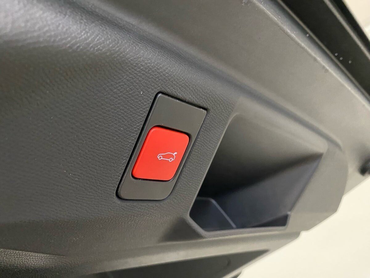 Peugeot e-5008 EL GT Pack 210HK 5d Aut.