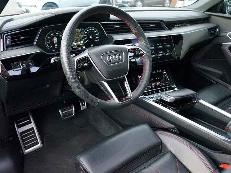 Audi Q8 e-tron 55 S-line Black Style quattro