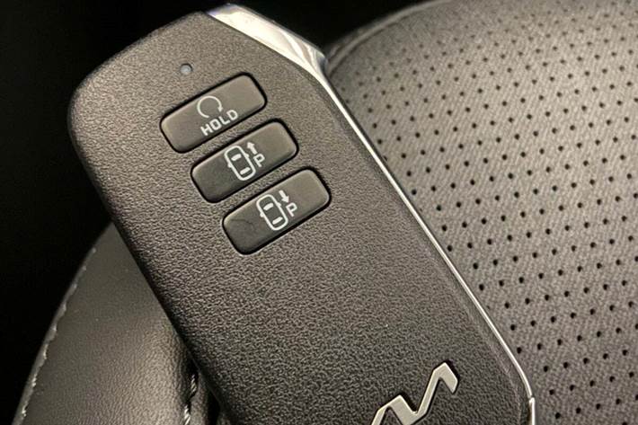 Hvid Kia Niro fra 2024