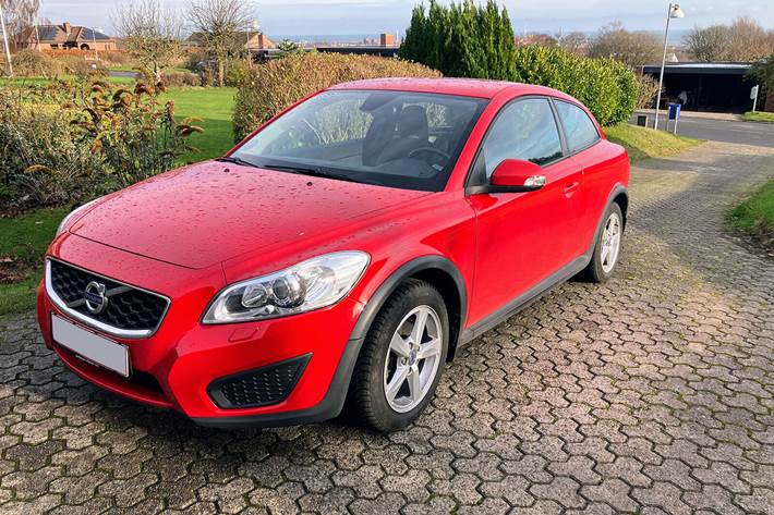 Rød Volvo C30 fra 2010