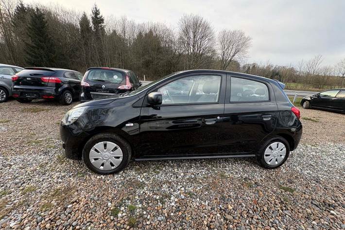 undefined Mitsubishi Space Star fra 2015