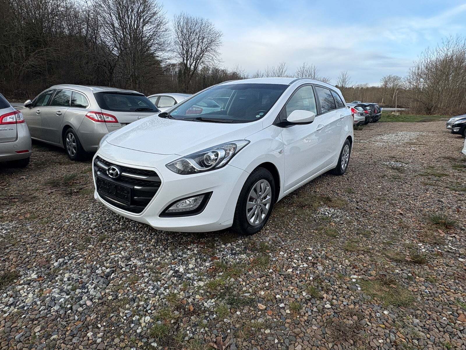 undefined Hyundai i30 fra 2016 set udefra