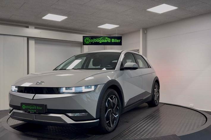 Grå Hyundai Ioniq 5 fra 2022 set udefra