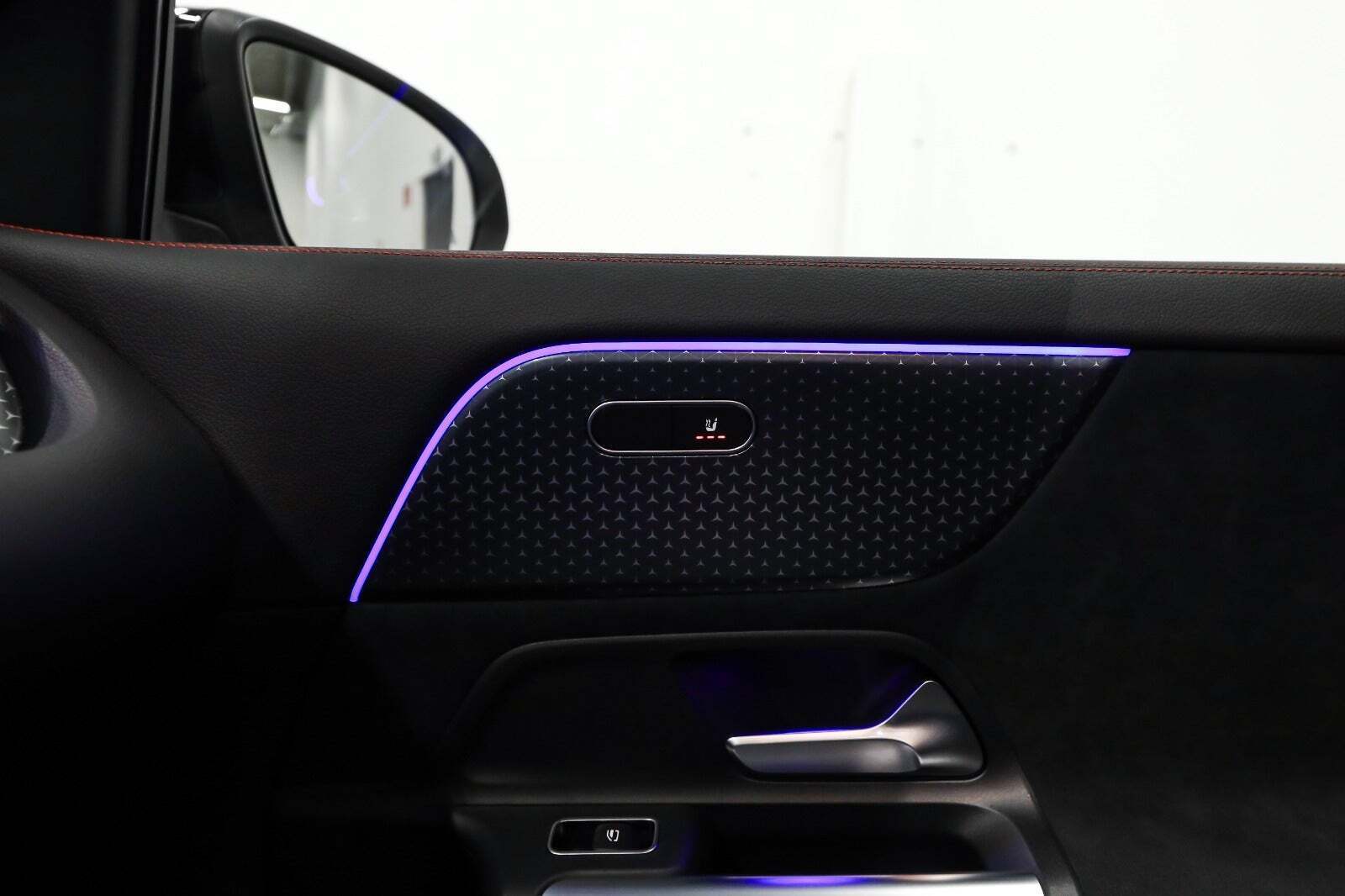 Hvid Mercedes EQA250+ fra 2024