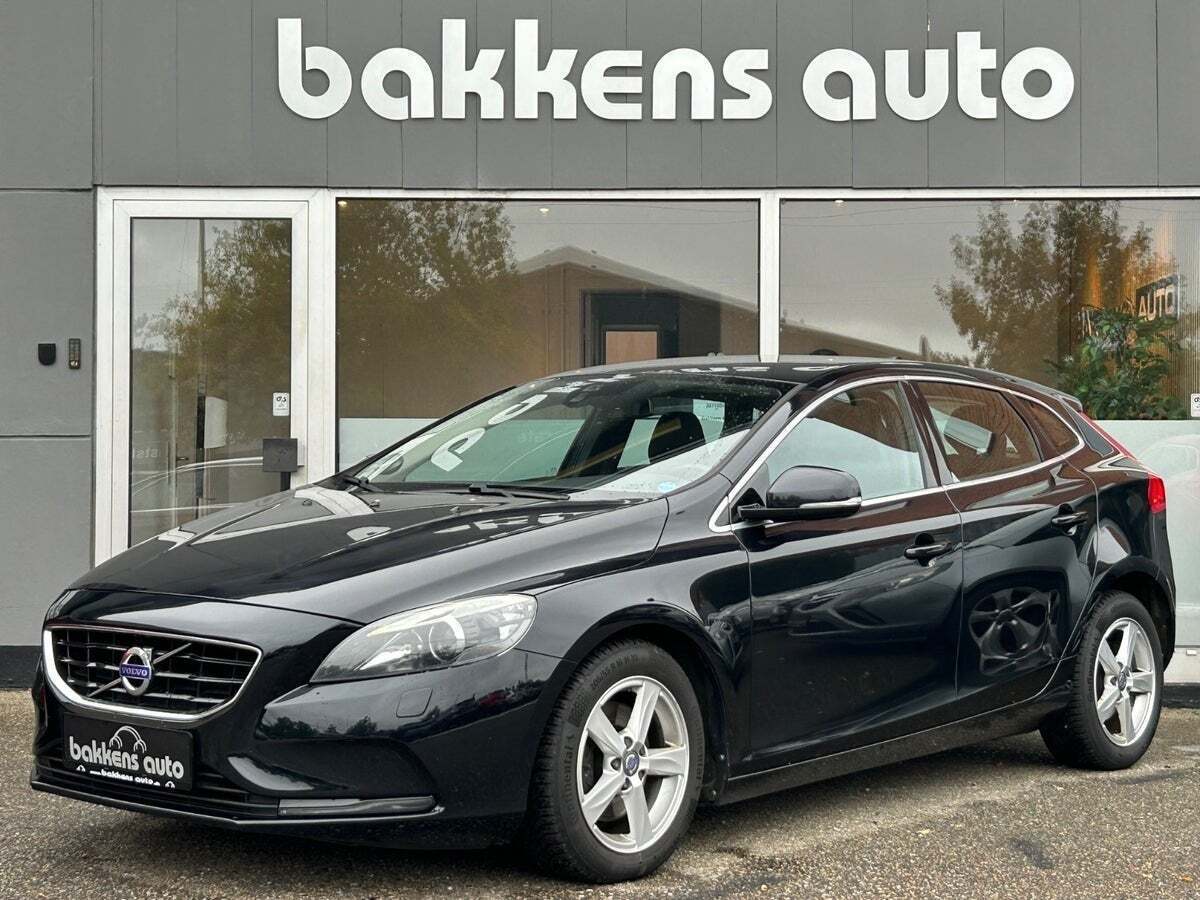 Volvo V40 1,6 D2 115 Momentum aut.
