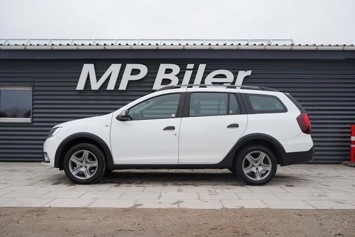Hvid Dacia Logan fra 2019