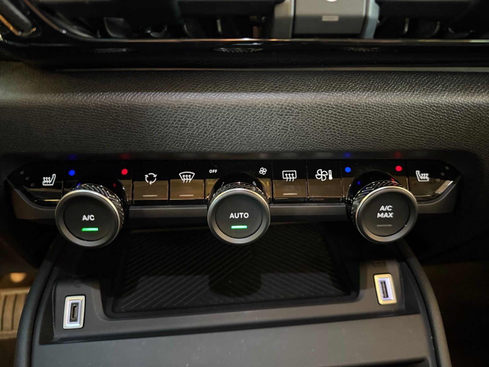 Brun Citroën ë-C4 fra 2021