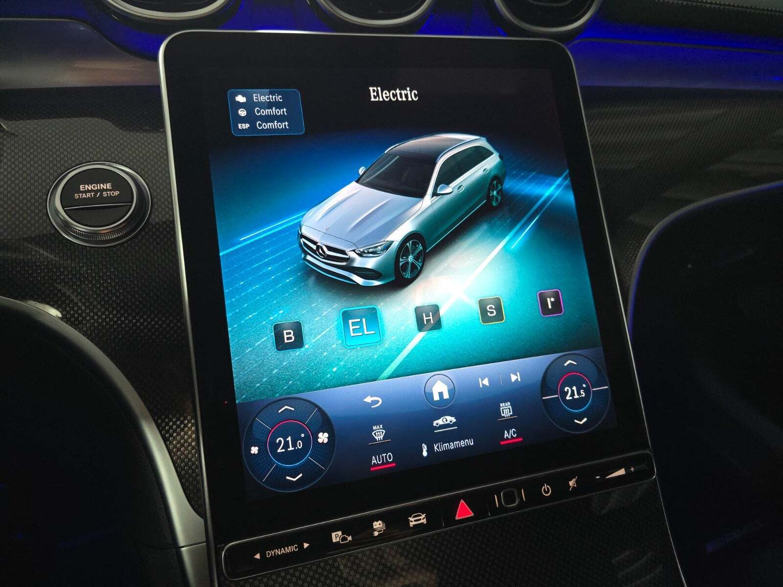 Sort Mercedes C300 e fra 2024