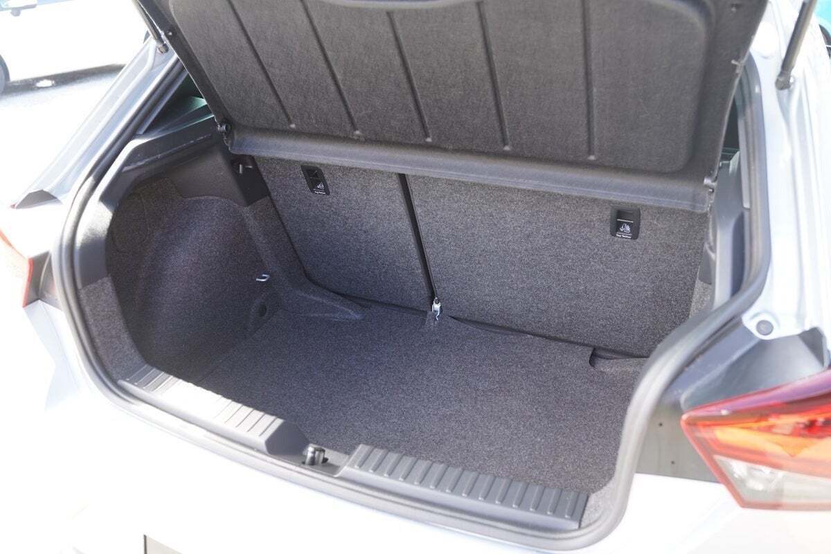 Sølv Seat Ibiza fra 2023