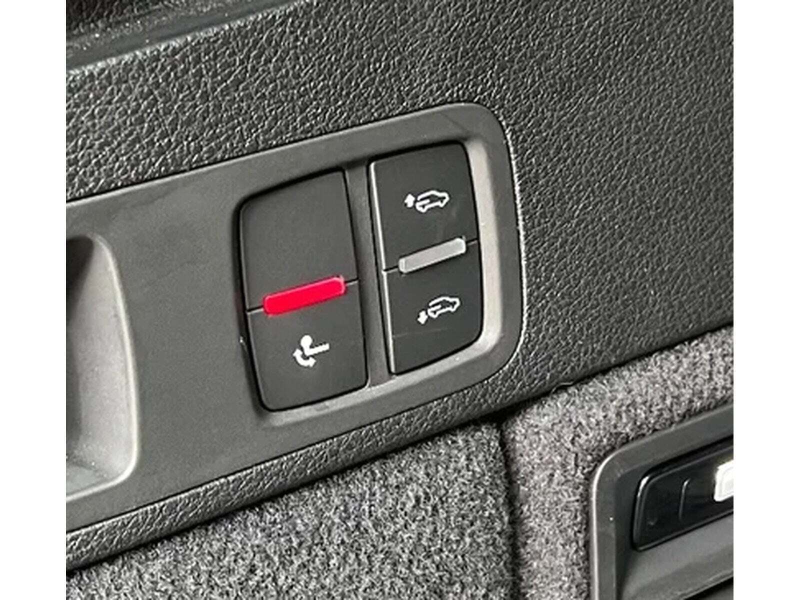 Blå Audi Q5 fra 2018