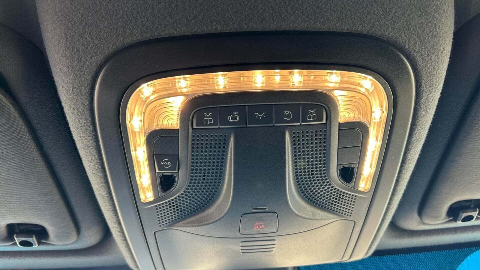 Gul Mercedes Sprinter 317 fra 2024