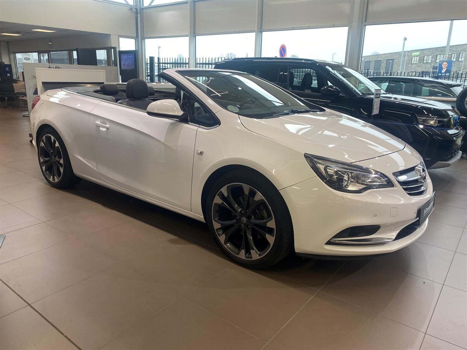 Opel Cascada 1,6 T 170 Cosmo