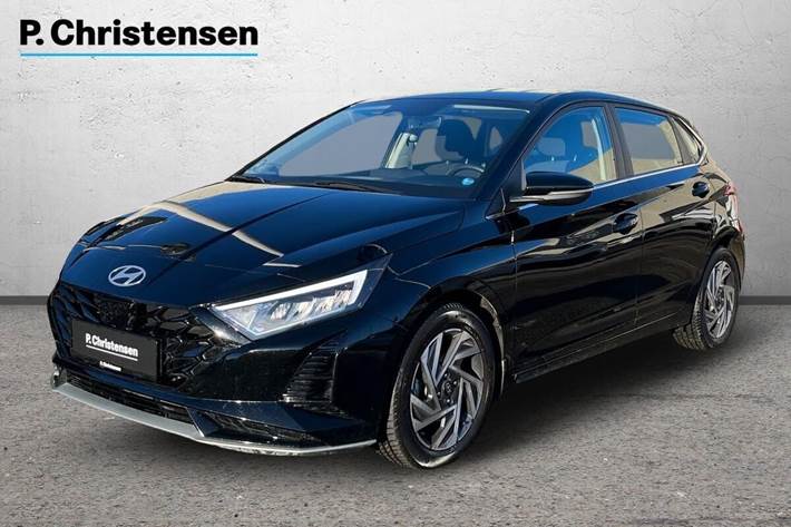 Sort Hyundai i20 fra 2024 set udefra
