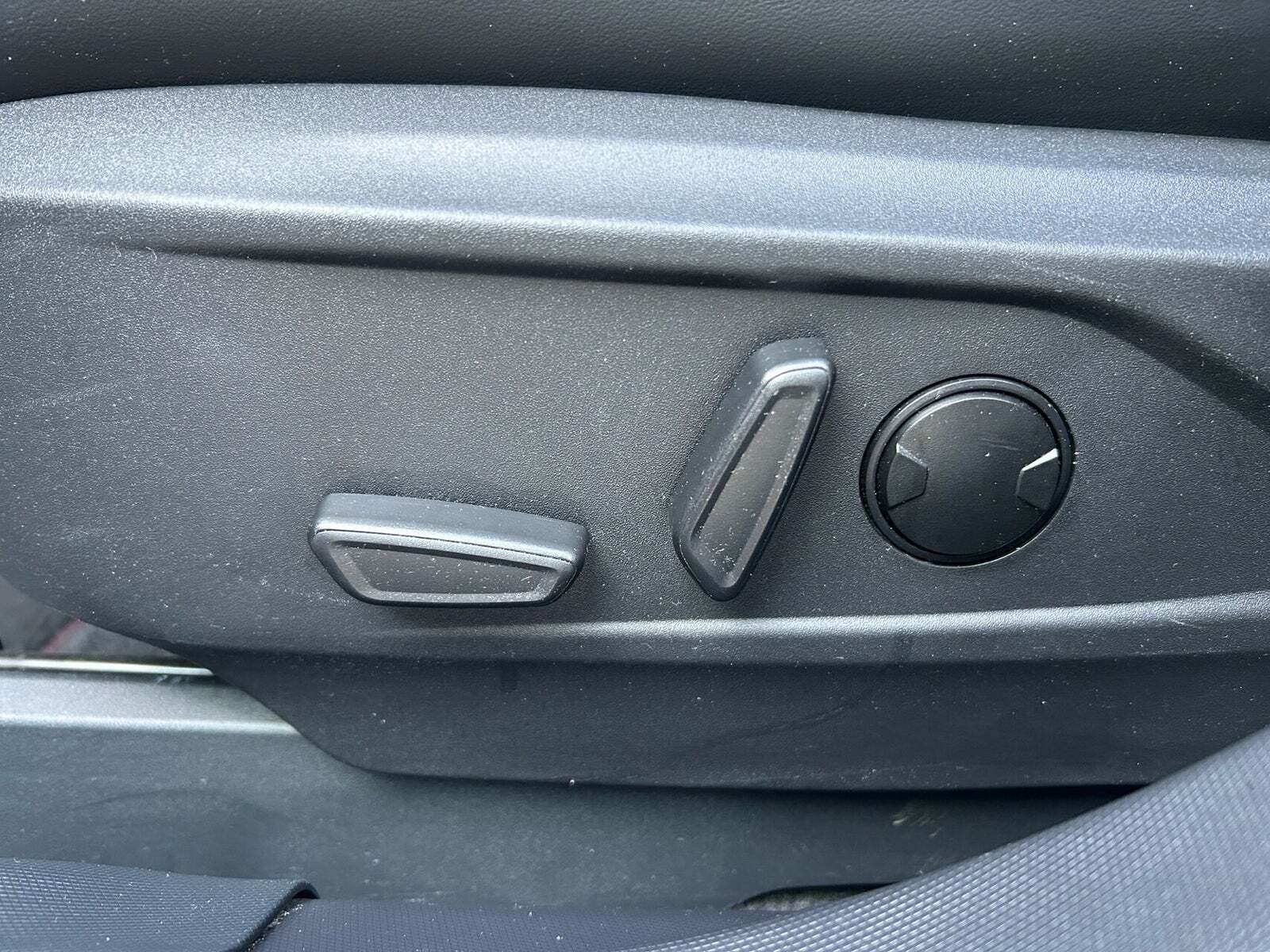 Rød Ford Mustang Mach-E fra 2023