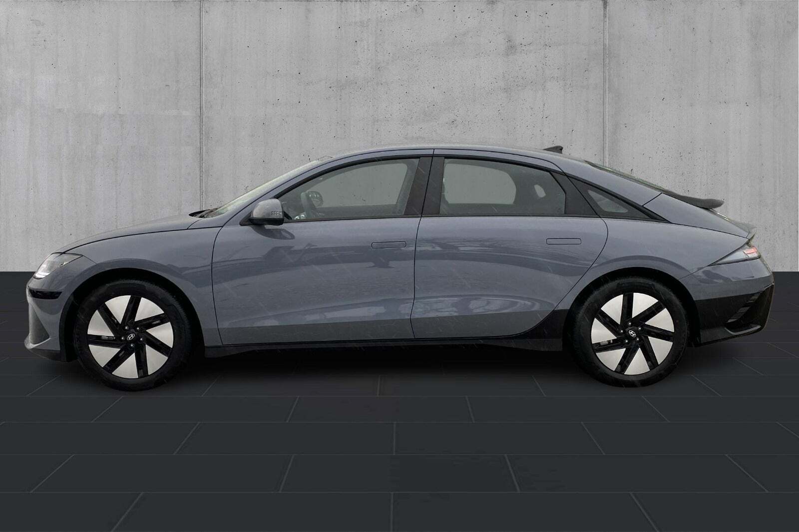 Hyundai Ioniq 6 77 Essential