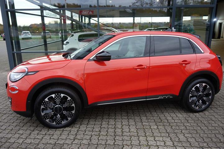 Orange Fiat 600e fra 2024